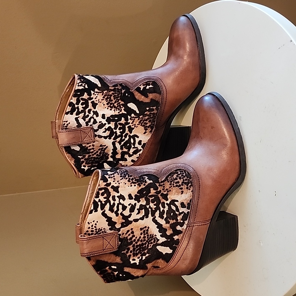 Antonio Melani Boots Sz. 8